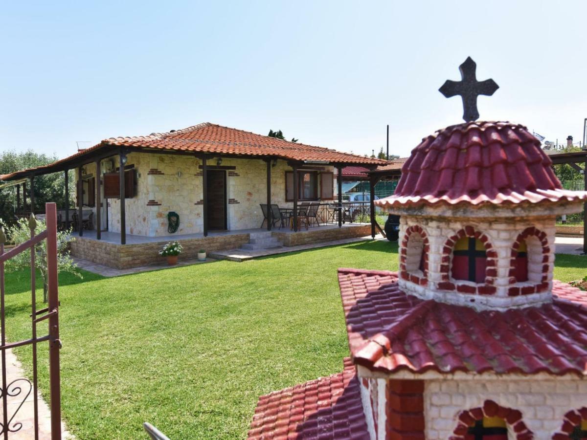Villa Trifon By Rentalspro Services -Nea Potidea Halkidiki Εξωτερικό φωτογραφία