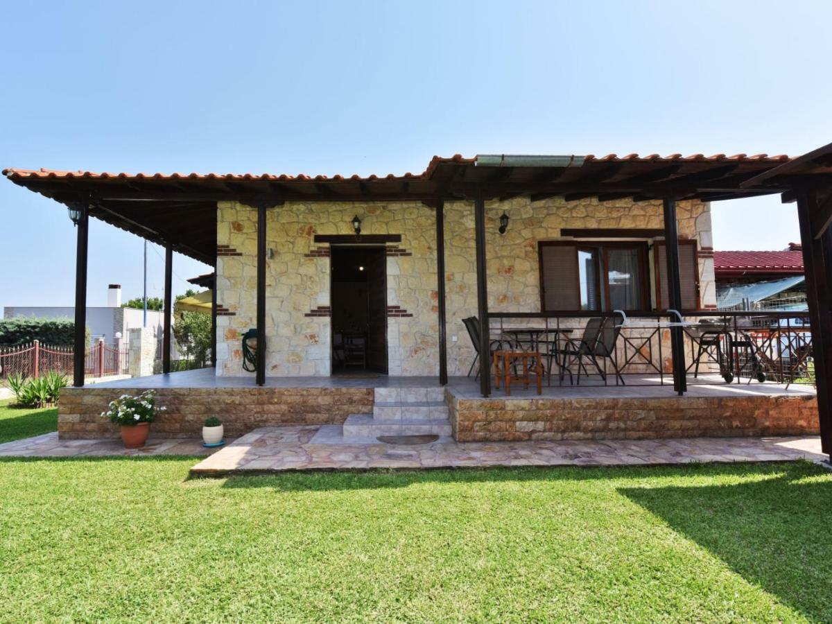 Villa Trifon By Rentalspro Services -Nea Potidea Halkidiki Εξωτερικό φωτογραφία